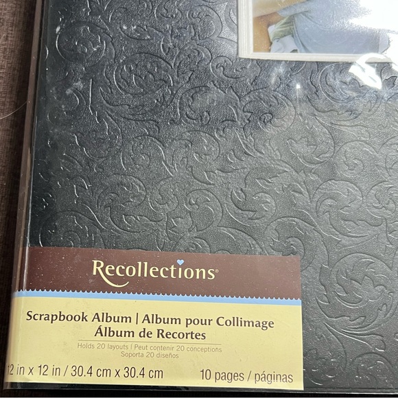 NEW 12x12 inch Black Floral Scrapbook (10-pages included) - Picture 3 of 5